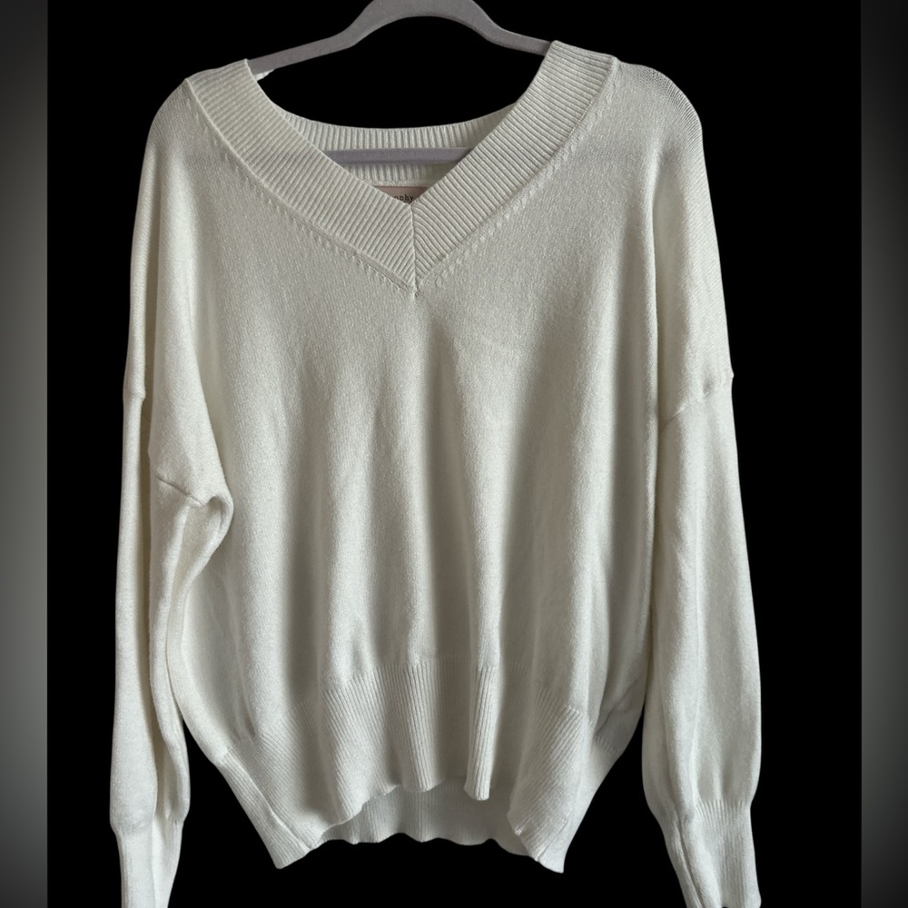 Philosophy, size Large Vneck lightweight sweater